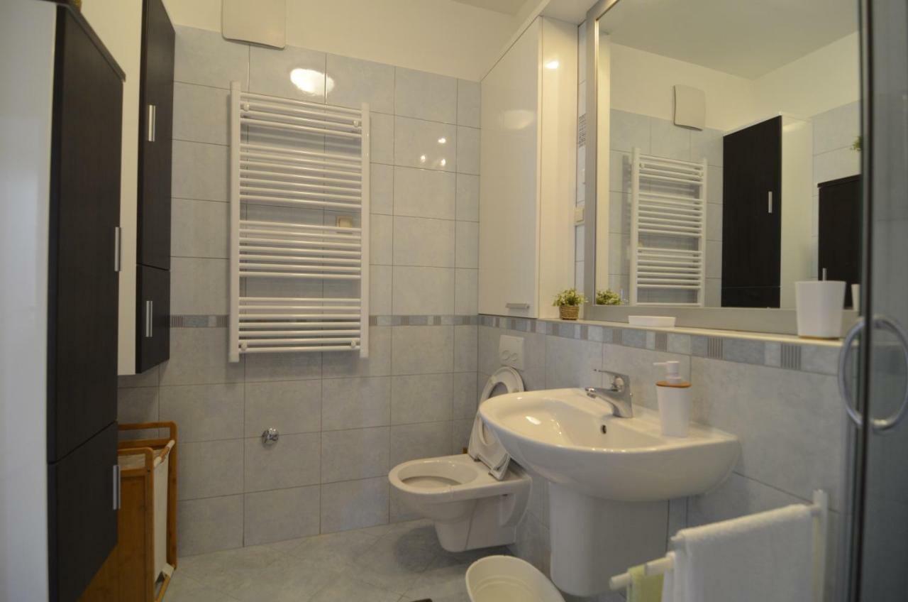 Split Apartment Sinisa Esterno foto